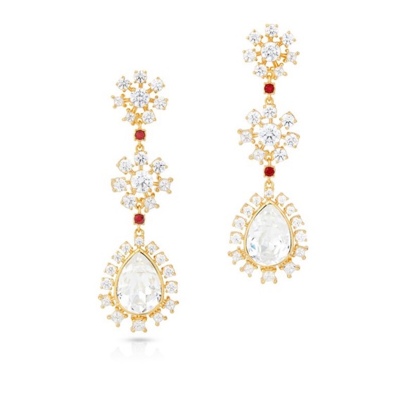 Atelier Swarovski x Penélope Cruz Icon of Film Red Flower Earrings - Picture 4 of 10